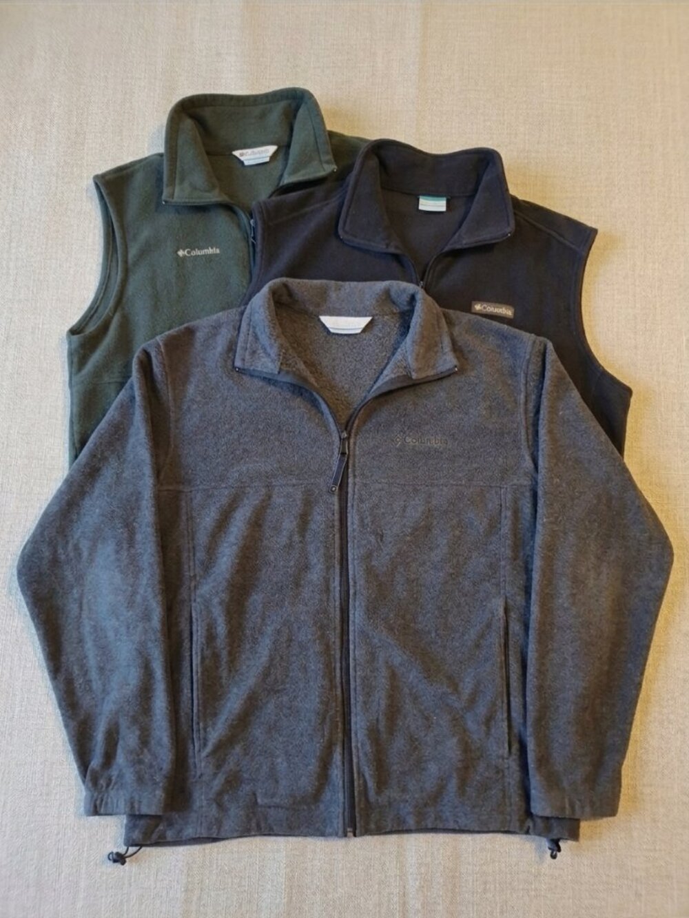 Men’s Columbia Fleece Bundle -1 Full-Zip Jacket & 2 Full-Zip Vests Size XL/L